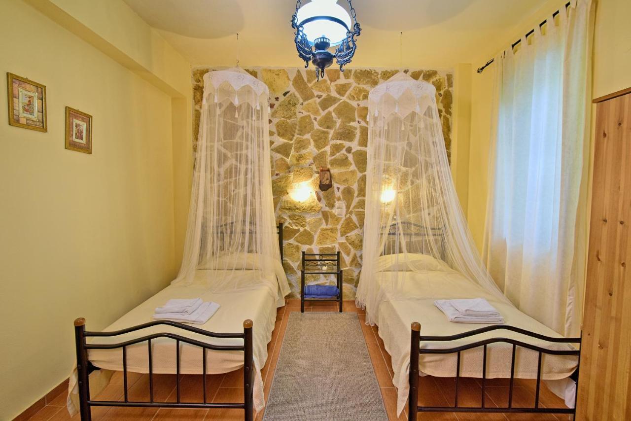 Villa Olive Farm Agia Marina Exterior foto